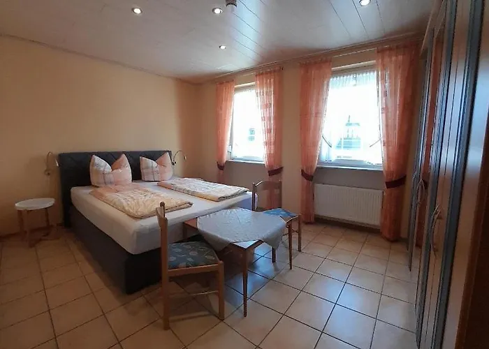 Gaestehaus Volker Haas 3* Kesten